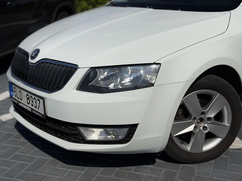Škoda Octavia (2016) 1.2 tsi 81 kW  - fotka 8 z 19