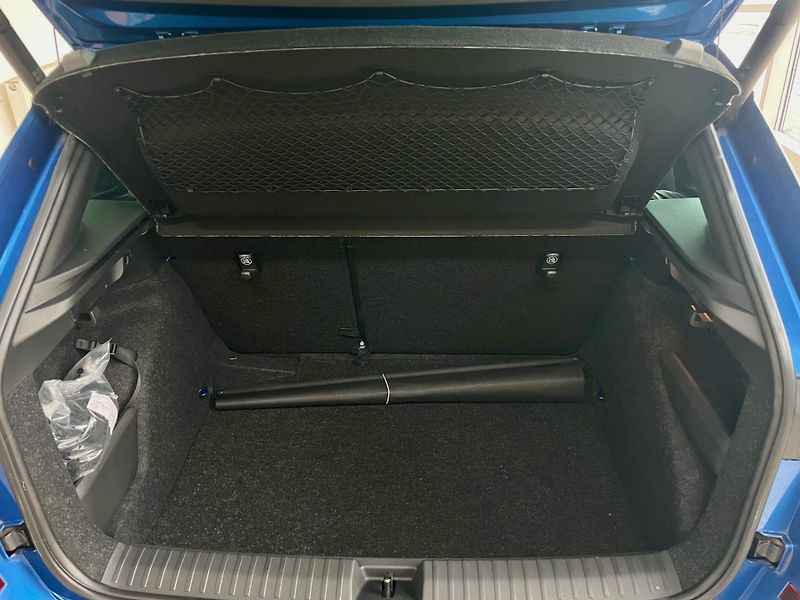 Škoda Kamiq (2022) 1,0TSI 81kW MonteCarlo AT - fotka 8 z 25