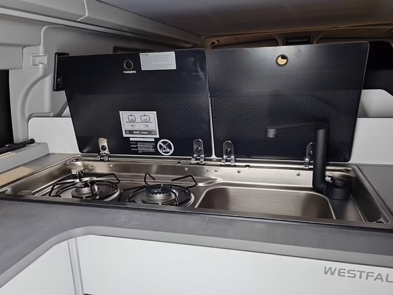 Ford Tourneo Custom (2026) Nugget Titanium 320 L2 - fotka 8 z 12