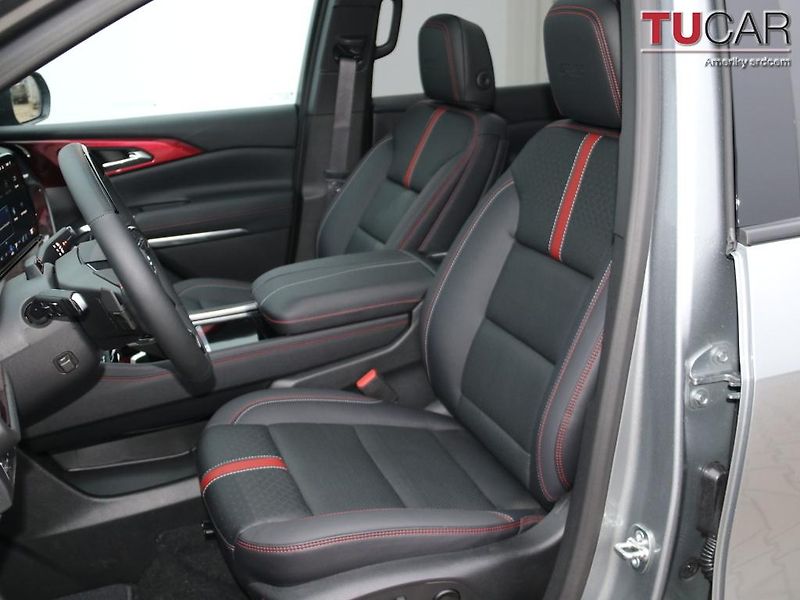 Chevrolet Traverse (2026) RS 2.5 Turbo - fotka 17 z 75