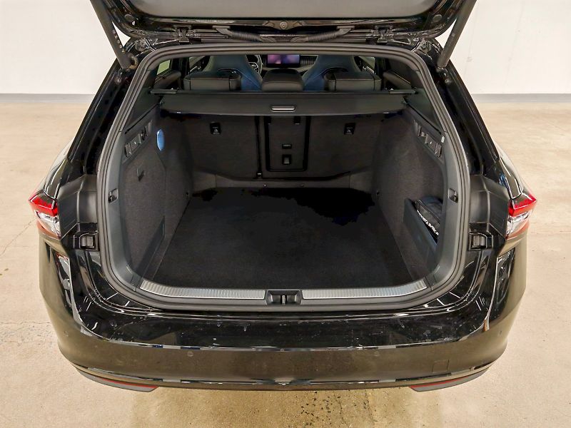 Škoda Superb (2025) Combi 2.0 TDI 142 kW DSG 4x4 S - fotka 33 z 36