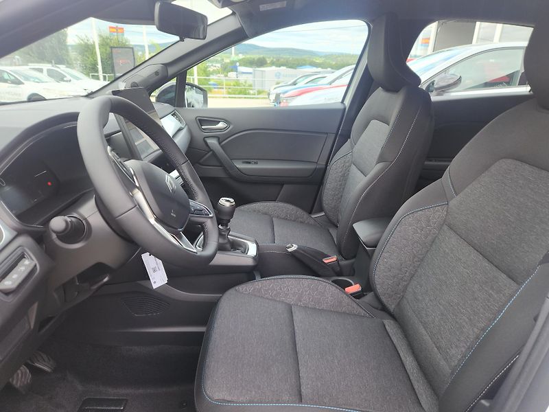 Renault Captur (2026) evolution TCe 115 - fotka 10 z 23