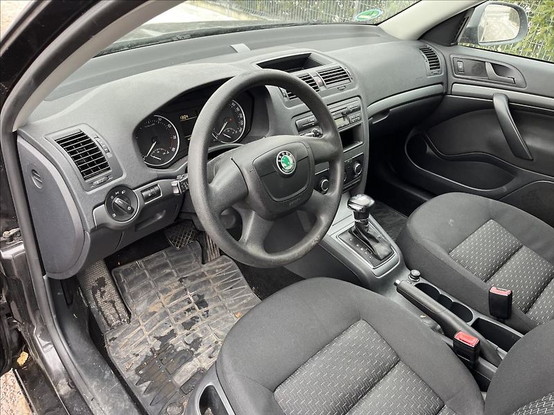 Škoda Octavia 1,2 TSi DSG KLIMA SERVIS STK - fotka 9 z 33