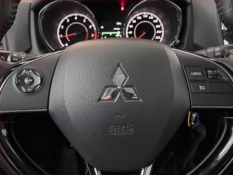Mitsubishi ASX (2017) 1.6 MIVEC, Serv.kniha - fotka 15 z 16