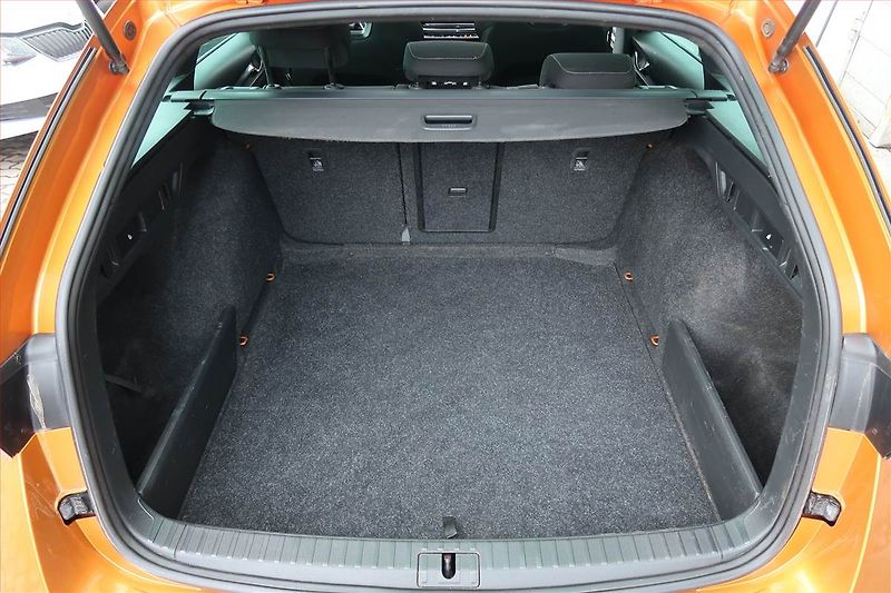 Škoda Octavia (2023) Sportline 2.0 TDI - fotka 14 z 22