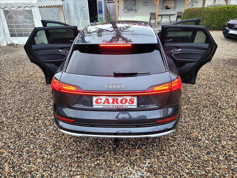 Audi e-tron 0,0 55,95KWH,4x4,SOH 91,6%,taž - fotka 42 z 50