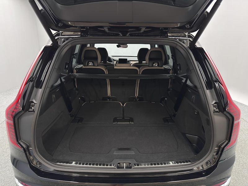 Volvo XC90 (2026) T8 AWD Plug-in BRIGHT PLUS 7m - fotka 5 z 27