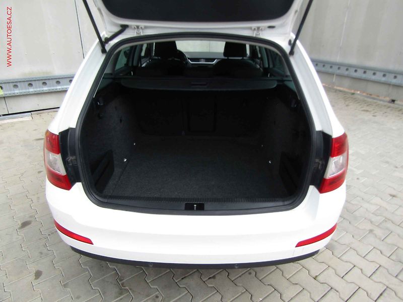 Škoda Octavia (2013) 1.6 TDi, ČR, servis.kniha - fotka 7 z 19