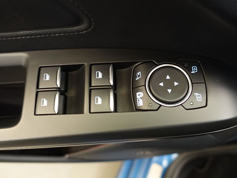 Ford Focus 2,0 ST Styling-Paket Performan - fotka 26 z 57