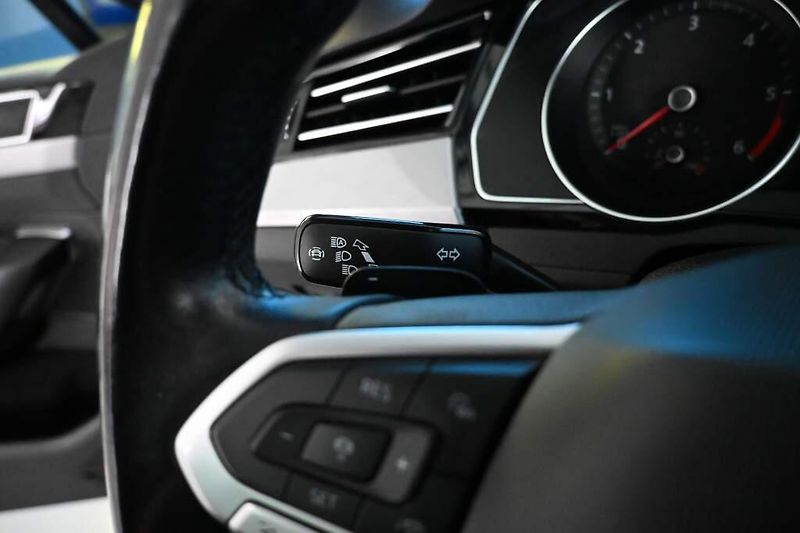 Volkswagen Passat (2022) 2.0 LED DSG ACC R-LINE Paket K - fotka 14 z 33