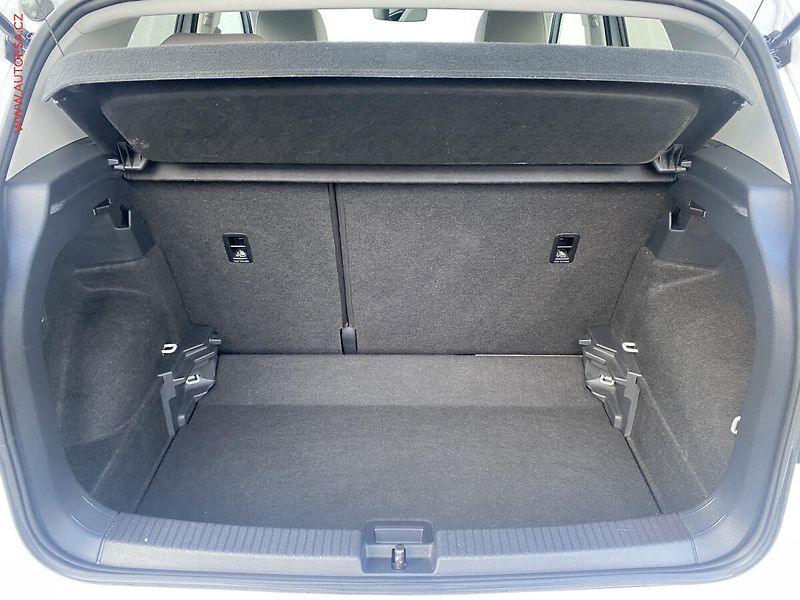 Volkswagen T-Cross (2024) 1.0 TSi, 1.maj,ČR, Style, DSG - fotka 7 z 18