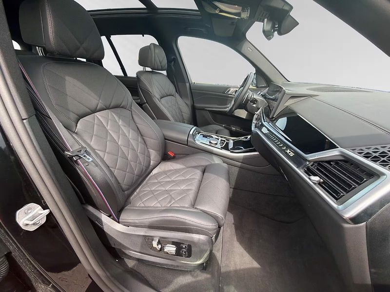 BMW X5 xDrive40i M-Sport Pro DAProf - fotka 9 z 17