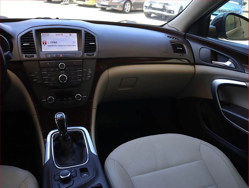 Opel Insignia (2012) 2.0 CDTI, Serv.kniha, Navi - fotka 8 z 17
