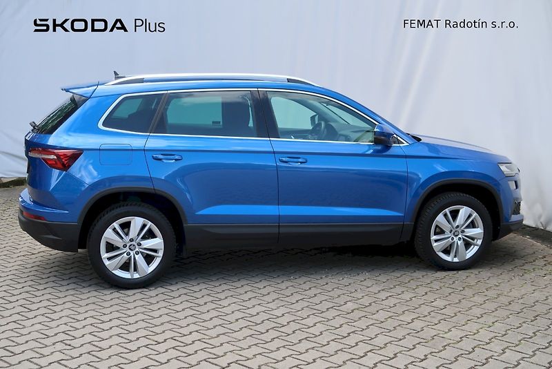 Škoda Karoq (2025) Top Selection 1.5 TSI 110 kW D - fotka 3 z 30