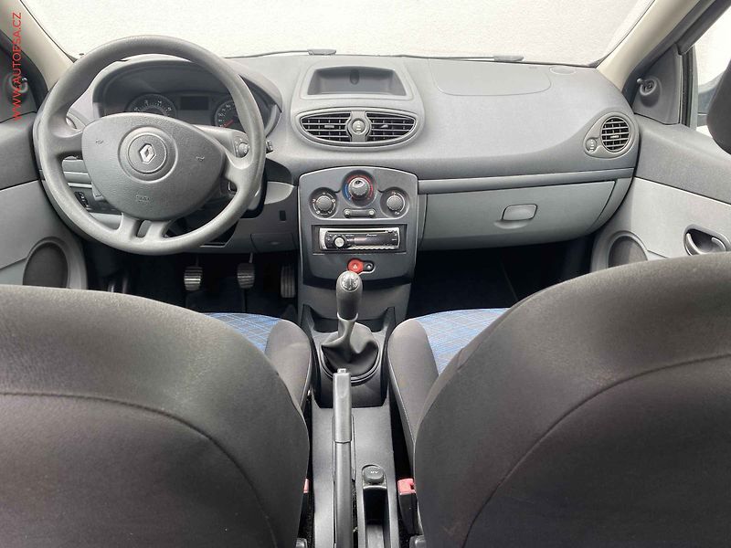 Renault Clio (2007) 1.2i, ČR, AC, zmk.řazení - fotka 8 z 16