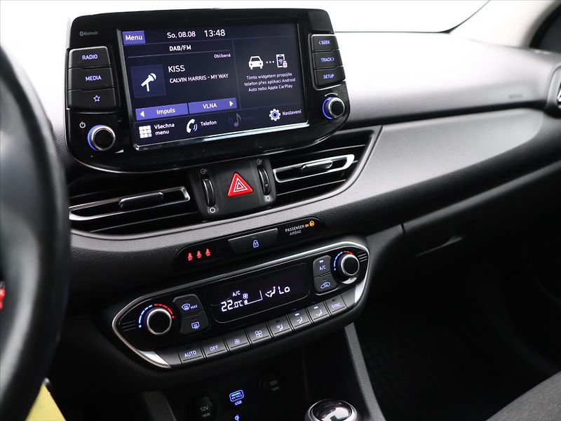Hyundai i30 1.5 1.5 T-GDI Mild LED CZ - fotka 16 z 27