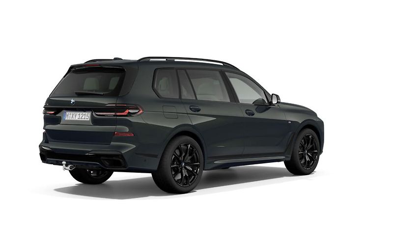 BMW X7 xDrive40i - fotka 2 z 4
