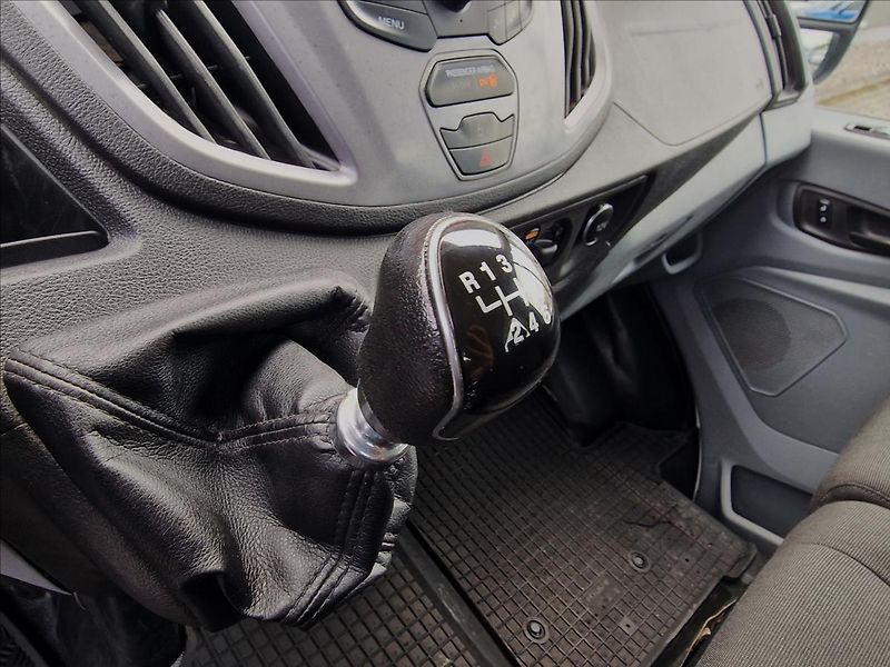 Ford Transit 2.0TDCi 96kw L2, 9-míst, ČR - fotka 29 z 39