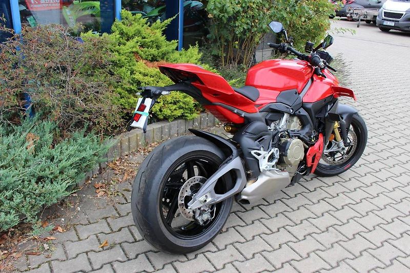 Ducati Streetfighter V4 S (2025) 2025 200KM AKCE ZIMA - fotka 5 z 12
