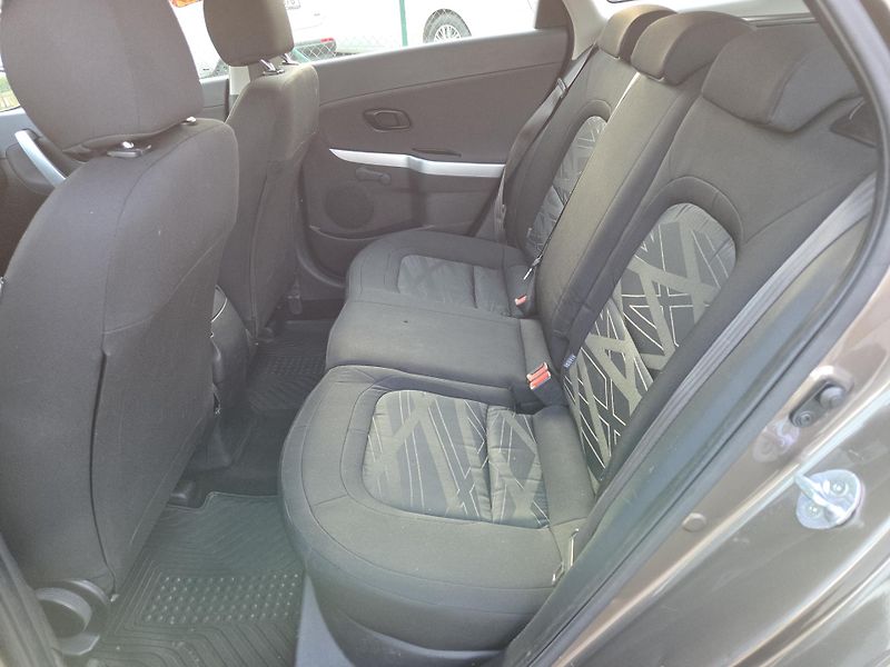 Kia Ceed 1,6i KOMBI i na splátky VŠEM!  - fotka 10 z 11
