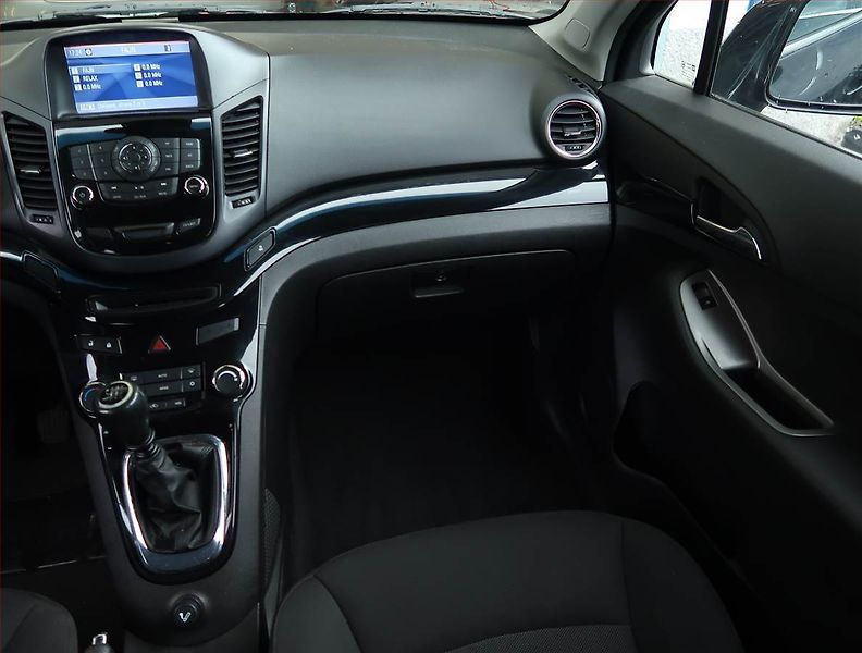 Chevrolet Orlando (2012) 2.0 VCDi, 7 míst, po STK - fotka 8 z 17