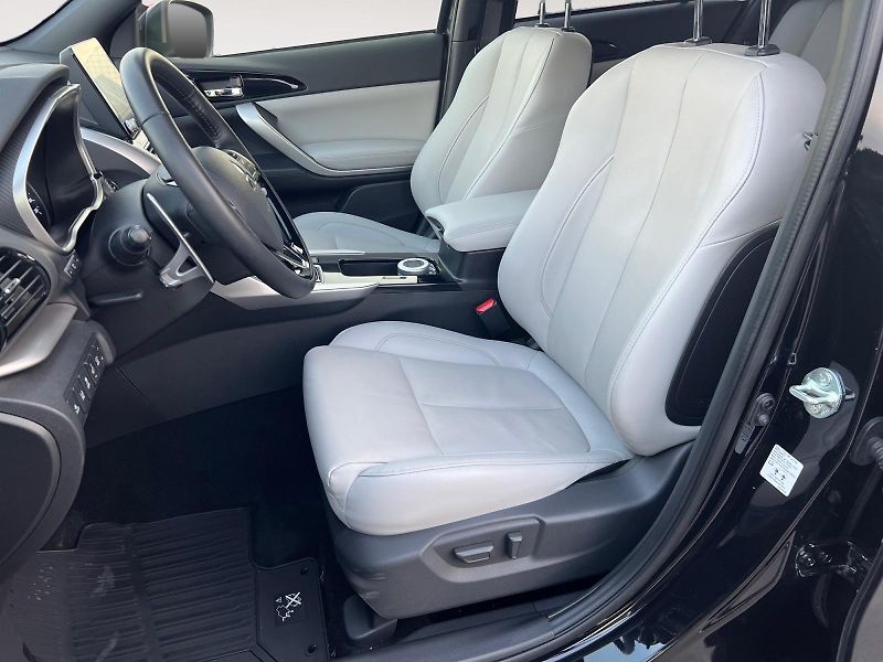 Mitsubishi Eclipse Cross (2024) INSTYLE 2.4 PHEV TAŽNÝ DPH CZ - fotka 9 z 30