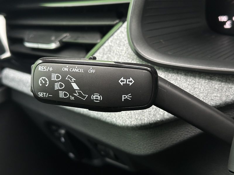 Škoda Kamiq 1.0TSi 116PS Selection 2Z.KLIM - fotka 14 z 37