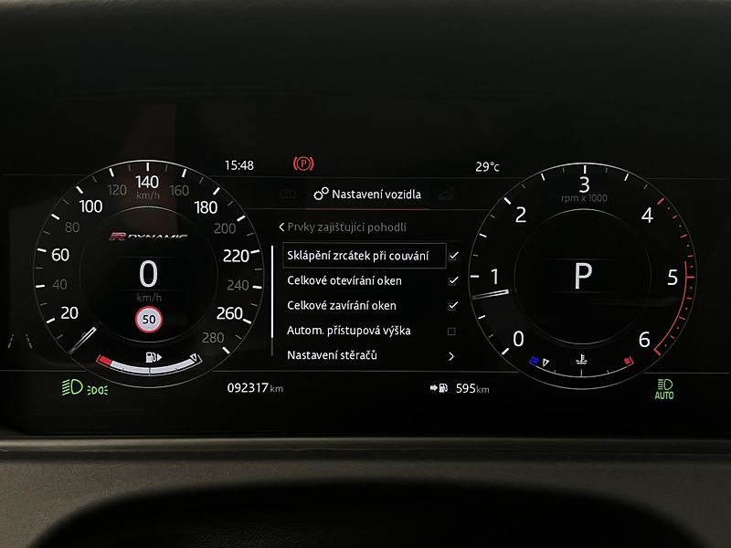 Land Rover Range Rover Velar D300 S AWD AUT CZ - fotka 25 z 47