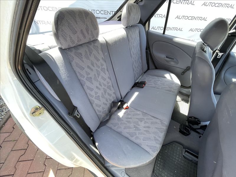 Ford Fiesta 1,3 i,STK 8/27 - fotka 18 z 19