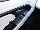 Land Rover Range Rover Evoque (2019) P200 AWD, ČR, R-DYNAMIC, 4x4 - náhled 16