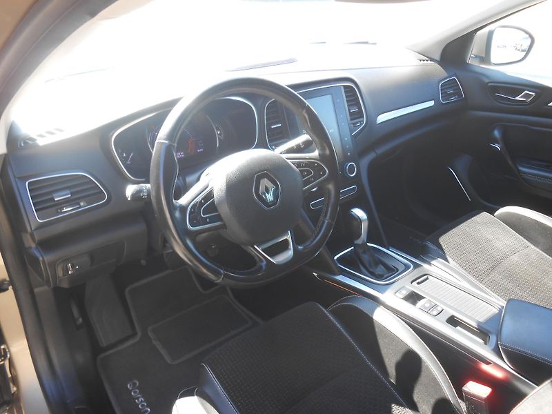 Renault Mégane dci,automat,FULL LED, - fotka 26 z 40
