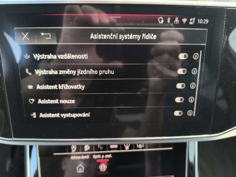 Audi Q7 3.0 TDi S-Line - fotka 17 z 23