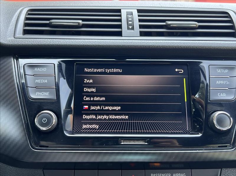 Škoda Fabia 1,0 MPi MONTE CARLO BC LED AC - fotka 28 z 35