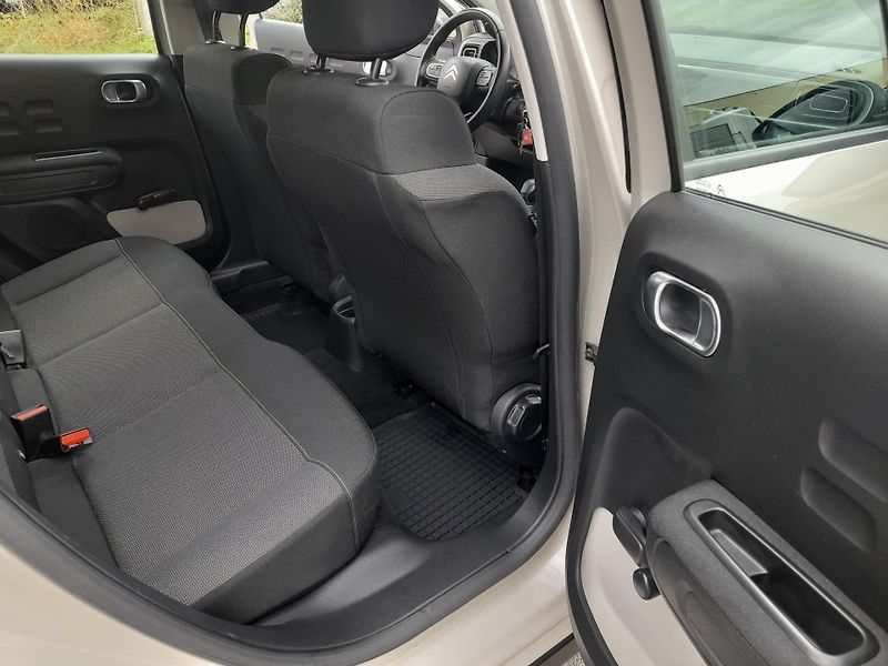 Citroën C3 (2020) 1,2 PureTech 82k NAVIGACE - fotka 18 z 38