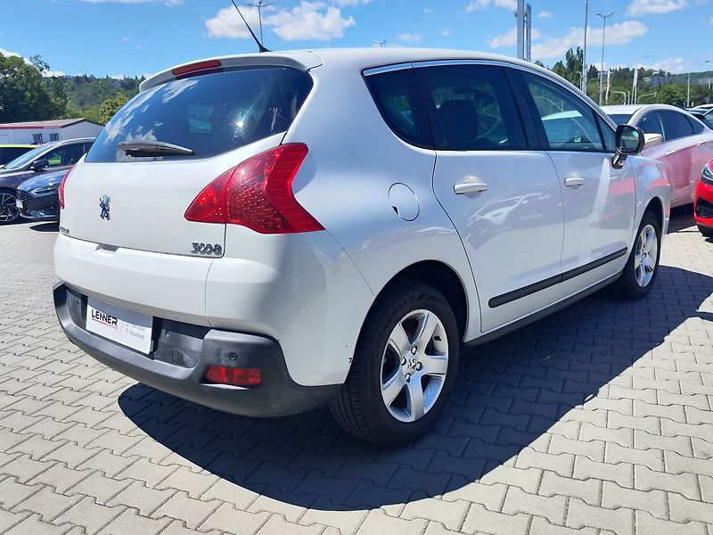 Peugeot 3008 1.6 THP/115kW Premium - fotka 5 z 23