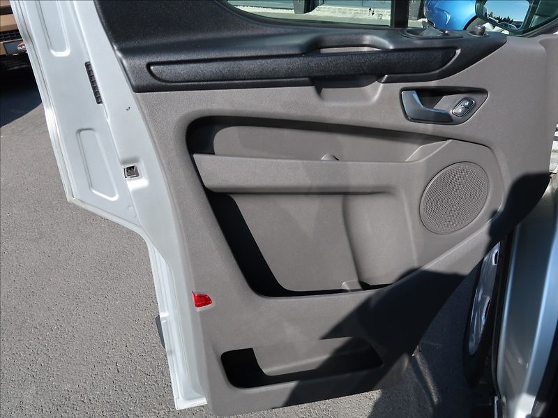 Ford Transit Custom 2,0 EcoBlue,96kW,1majČR,DPH - fotka 20 z 22