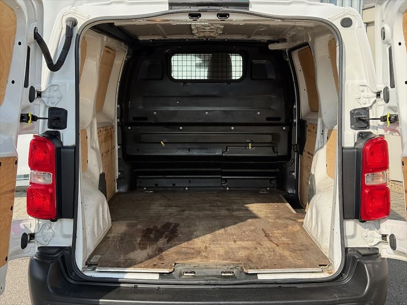 Toyota ProAce 2,0 Active,L1 4D Panel - fotka 12 z 12