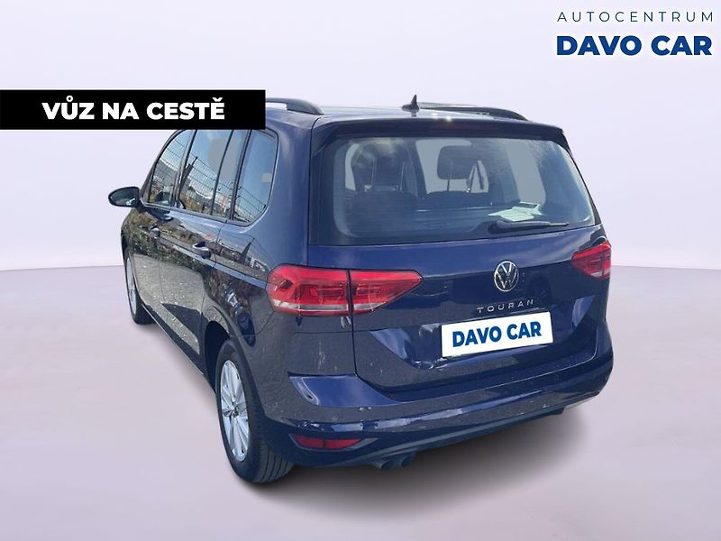 Volkswagen Touran 2,0 TDI 110kW DSG LED DPH - fotka 2 z 12