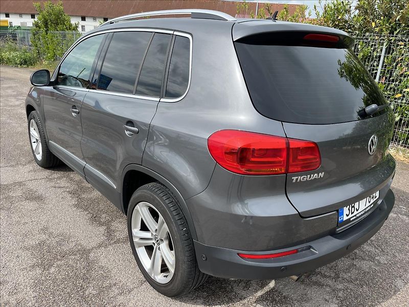 Volkswagen Tiguan 2,0 TDi ROZVODY KLIMA 2xKOLA - fotka 8 z 48