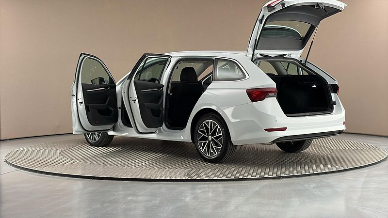 Škoda Octavia 1.5 TSI E-Tec DSG Style Combi - fotka 7 z 30