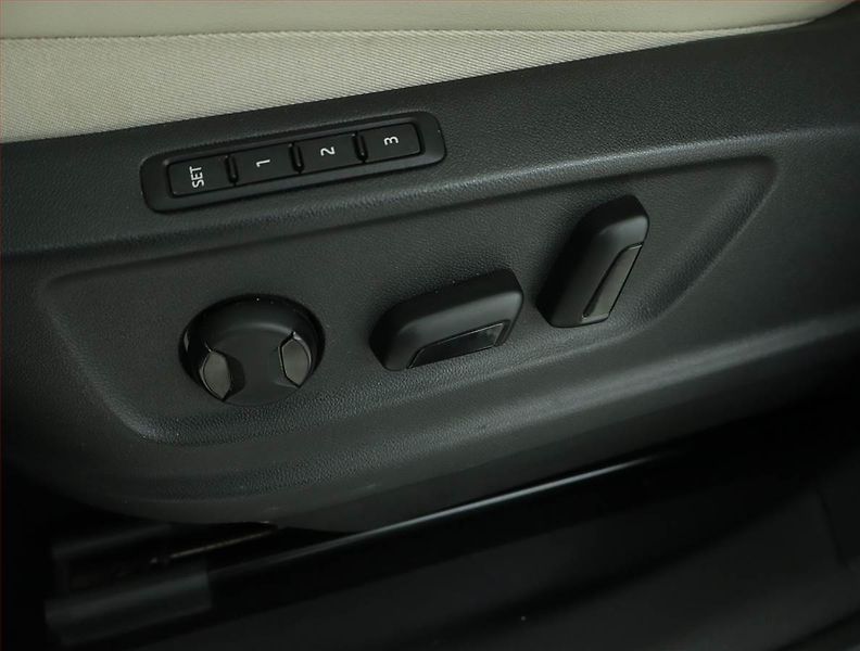 Škoda Kodiaq (2023) Laurin&Klement 2.0 TDI - fotka 18 z 18