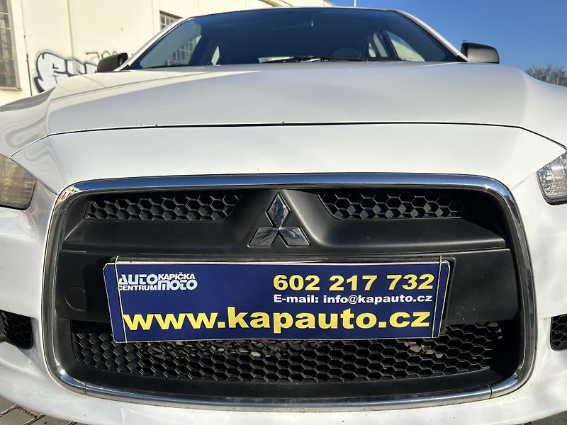 Mitsubishi Lancer 1.6 i MIVEC Sportback - fotka 5 z 39
