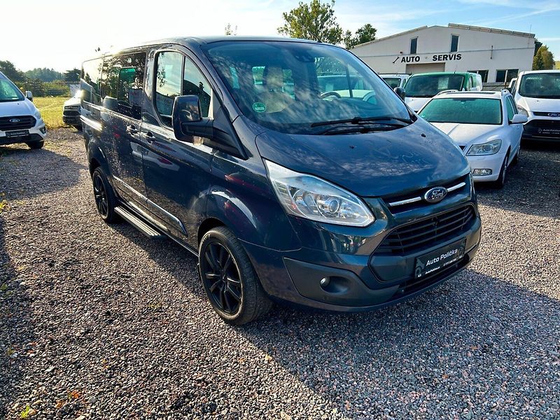 Ford Tourneo Custom (2013) 2.2 TDCi 9 míst - fotka 3 z 10