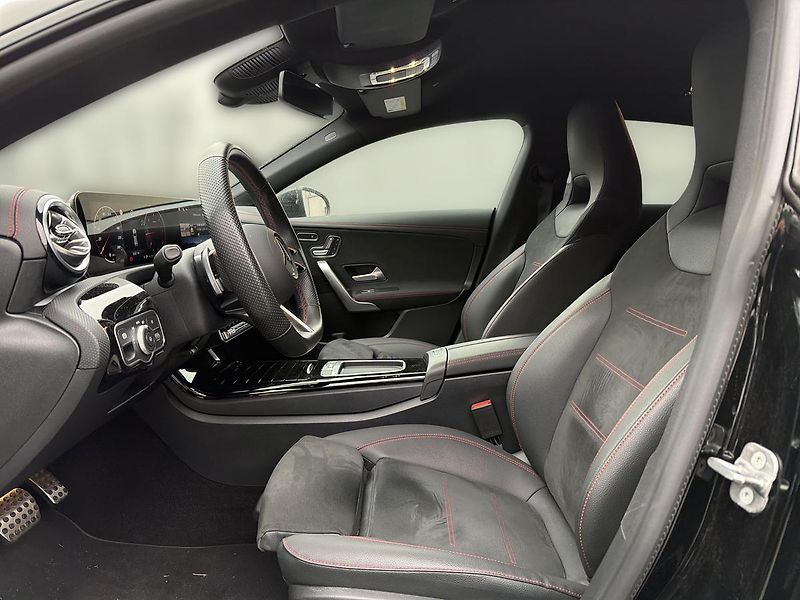 Mercedes-Benz CLA 200d  SB AMG Premium - fotka 13 z 18
