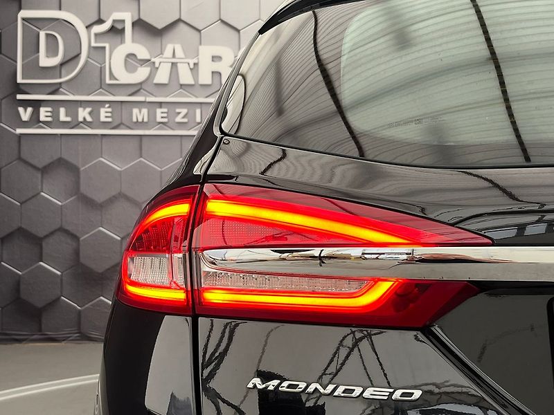 Ford Mondeo 2.0 TDCi Titanium manuál Cebia - fotka 38 z 49