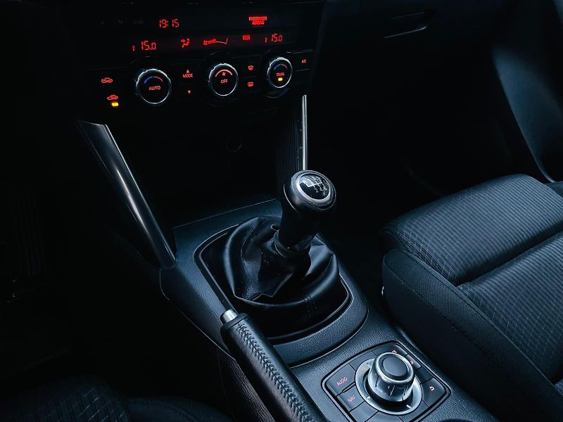 Mazda CX-5 2.0i MANUÁL 4x4 1MAJITEL TAŽNÉ - fotka 34 z 40