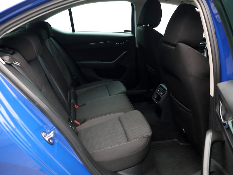 Škoda Octavia 2,0 TDI 110kW DSG CZ 1.Maj DPH - fotka 12 z 39