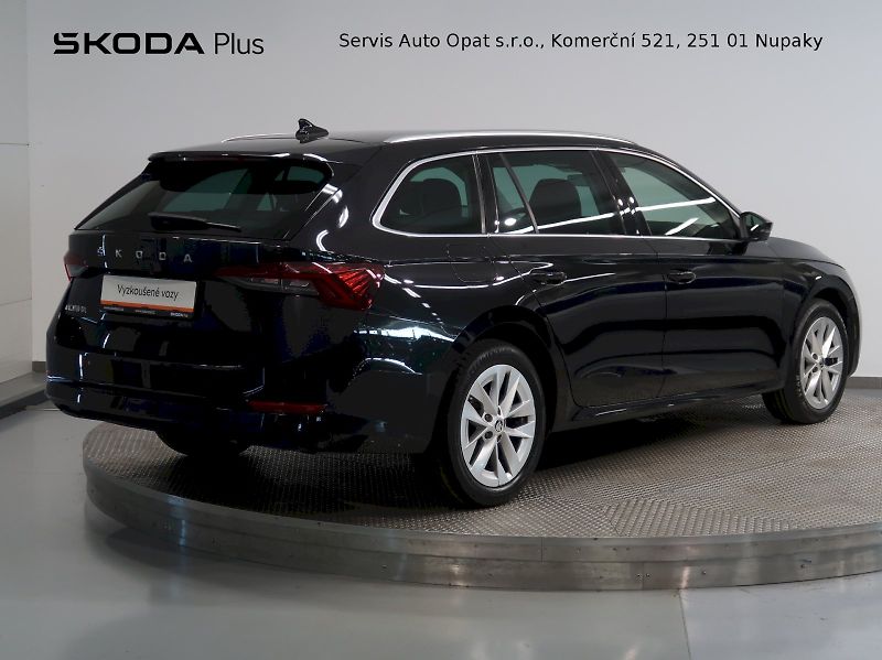 Škoda Octavia (2023) STYLE 2.0TDI 110KW DSG - fotka 2 z 41