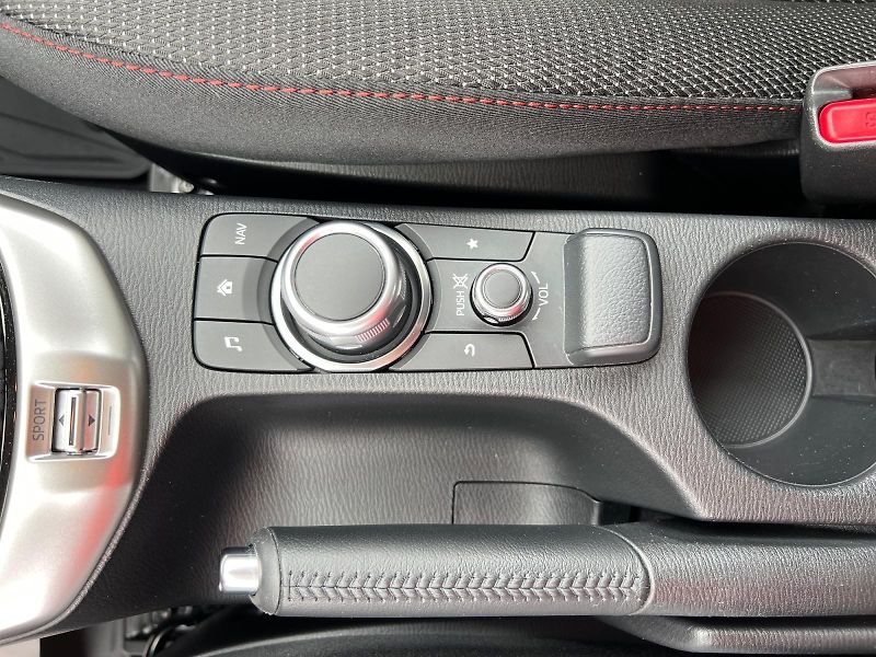 Mazda 2 (2022) REVOLUTION 1.5 SKYACTIV-G G90  - fotka 18 z 26