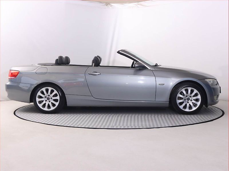 BMW Řada 3 (2007) 325 i, Navi, Xenony, Tempomat - fotka 6 z 21
